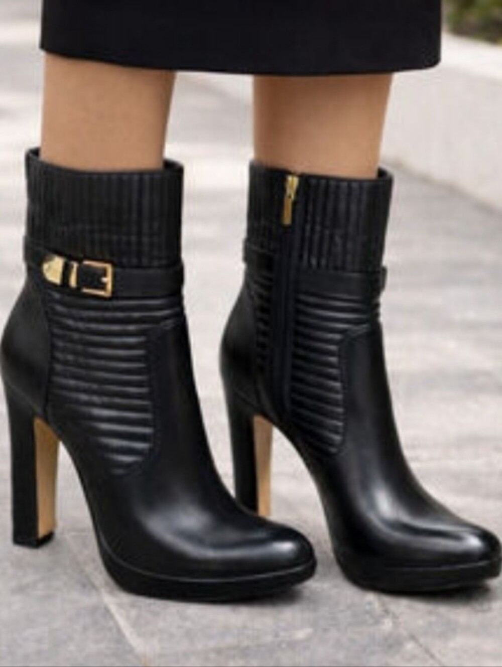 Vince Camuto VC Curtis Womens Boots/Bootie Size 8M Black Quilted Leather